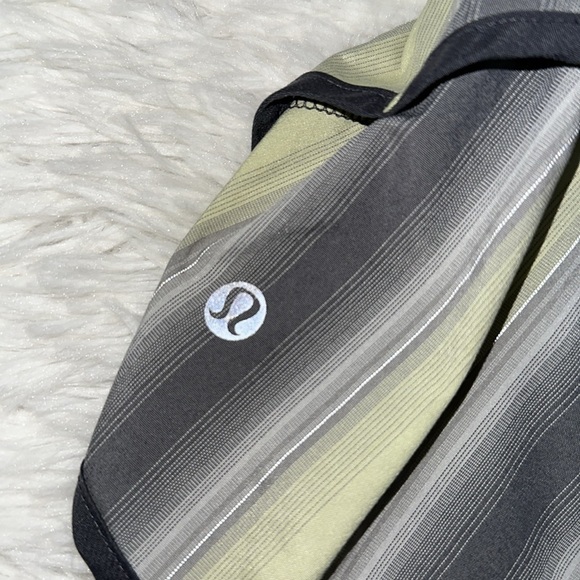 Lululemon Speed Short Coal Citron Ombre (vertical stripes) - Picture 4 of 5